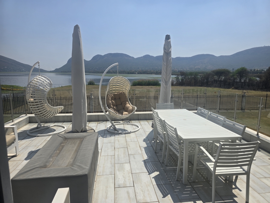 4 Bedroom Property for Sale in Ifafi North West